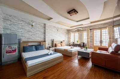 Hoàng Long Hotel By Cozrum – Photos 2