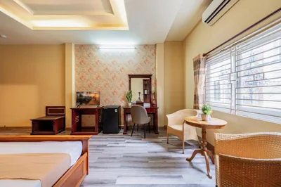 Hoàng Long Hotel By Cozrum – Photos 3