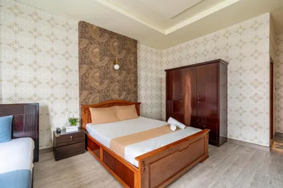 Hoàng Long Hotel By Cozrum – Photos 11