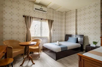 Hoàng Long Hotel By Cozrum – Photos 16